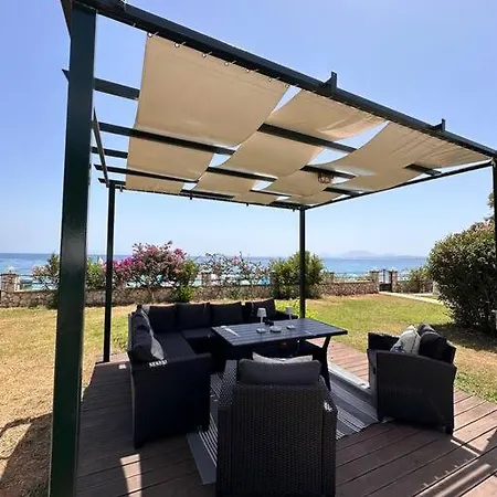 Villa Mechet's Oceanfront Barbati