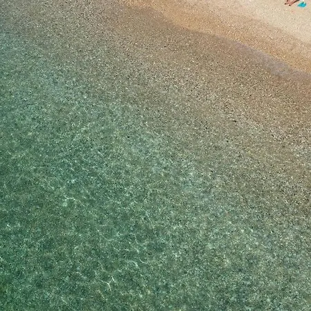 Vilă Mechet's Oceanfront Barbati